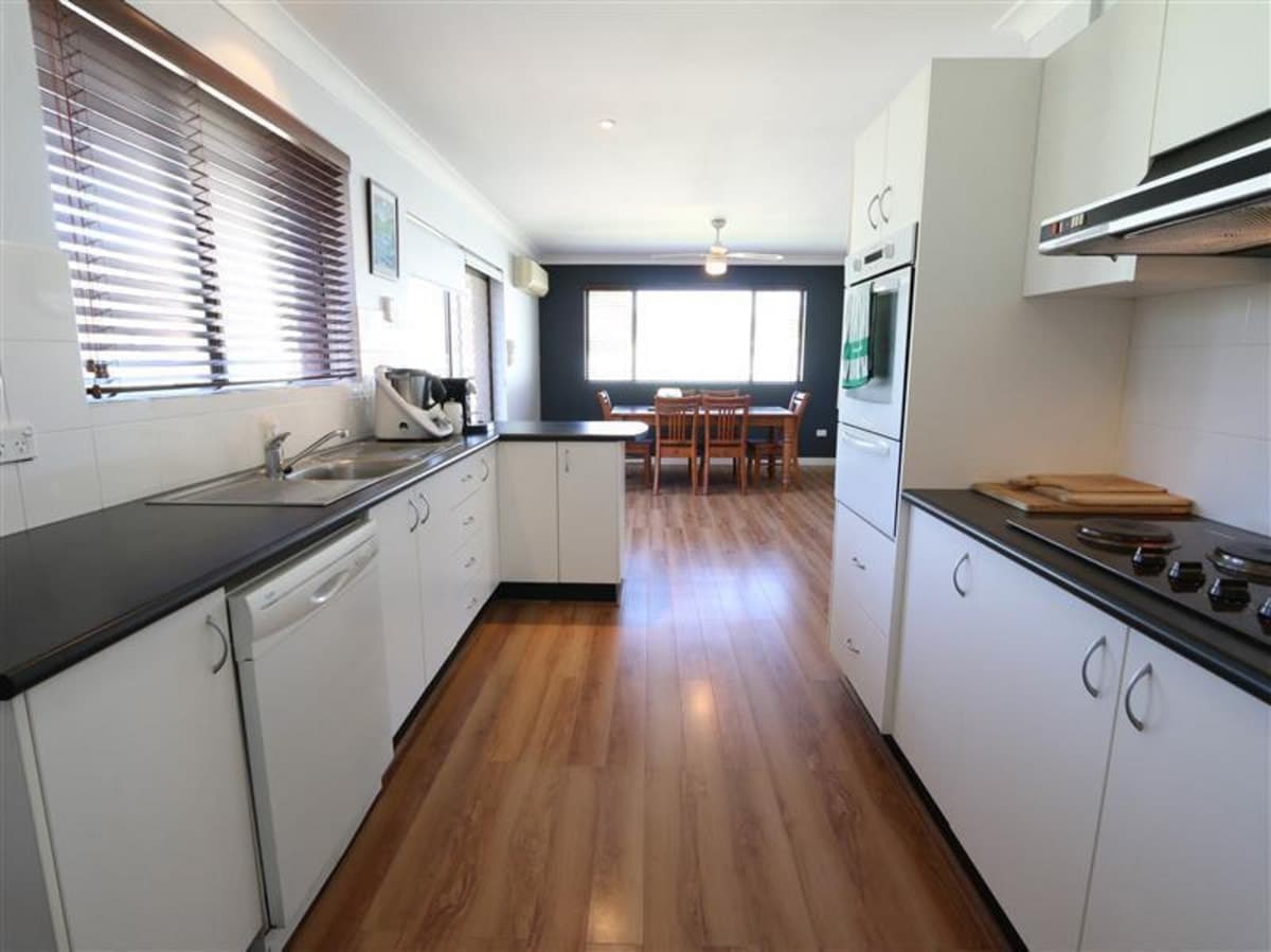 9 Millard Close, SINGLETON NSW 2330, Singleton - Thumbnail 5
