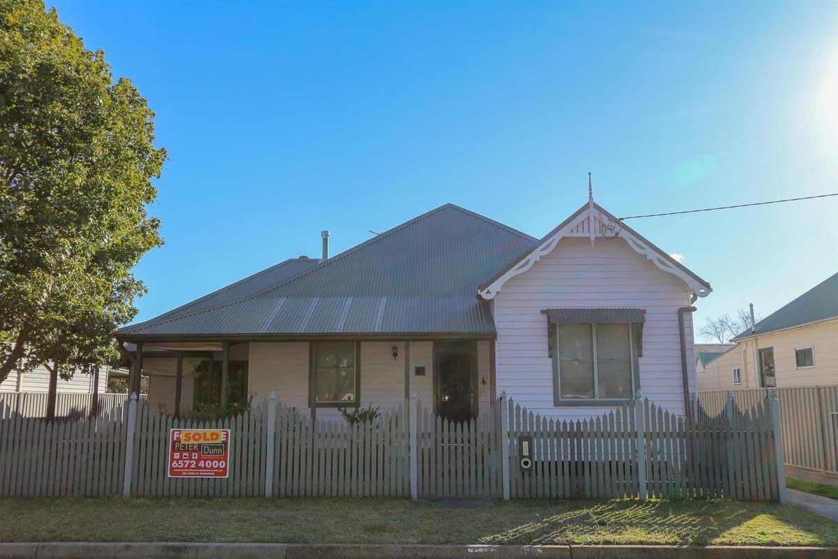 61 Bathurst Street, SINGLETON NSW 2330, Singleton - Image 1
