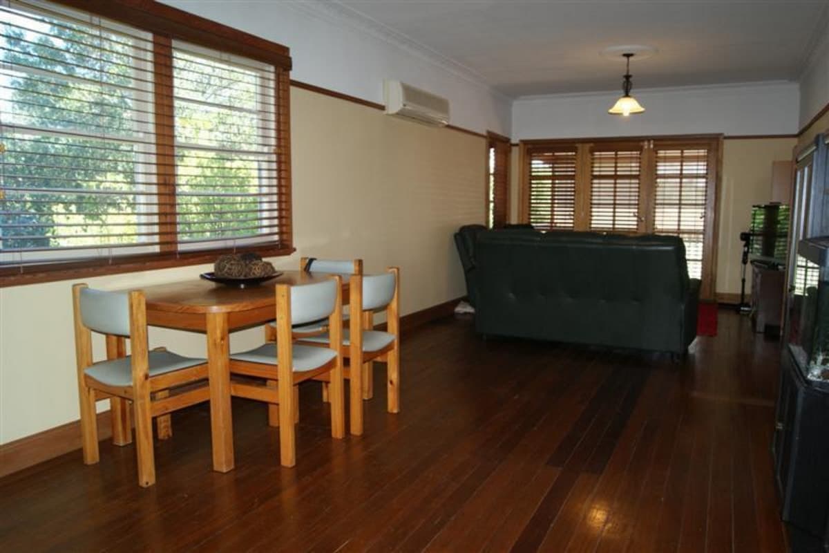 18 Bishopgate Street, SINGLETON NSW 2330, Singleton - Thumbnail 2