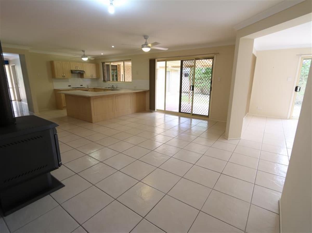 3 Nicholas Conoly Drive, SINGLETON NSW 2330, Singleton - Thumbnail 2