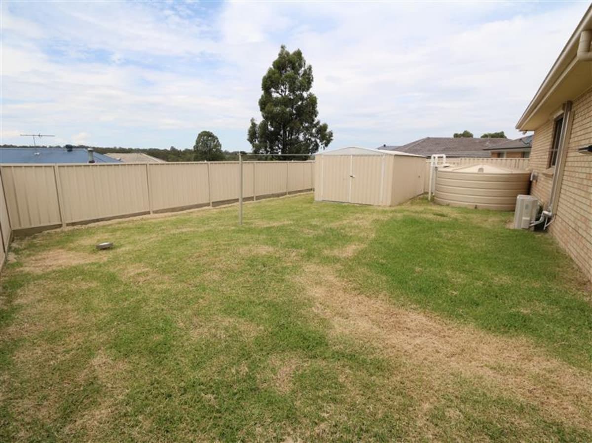 3 Nicholas Conoly Drive, SINGLETON NSW 2330, Singleton - Thumbnail 3