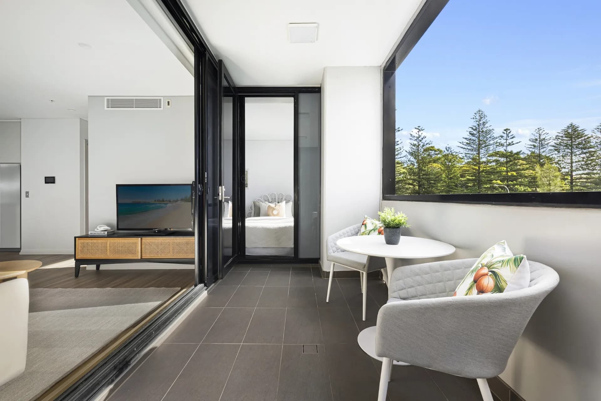215/15 Howard Avenue, Dee Why, NSW, Dee Why - Thumbnail 2