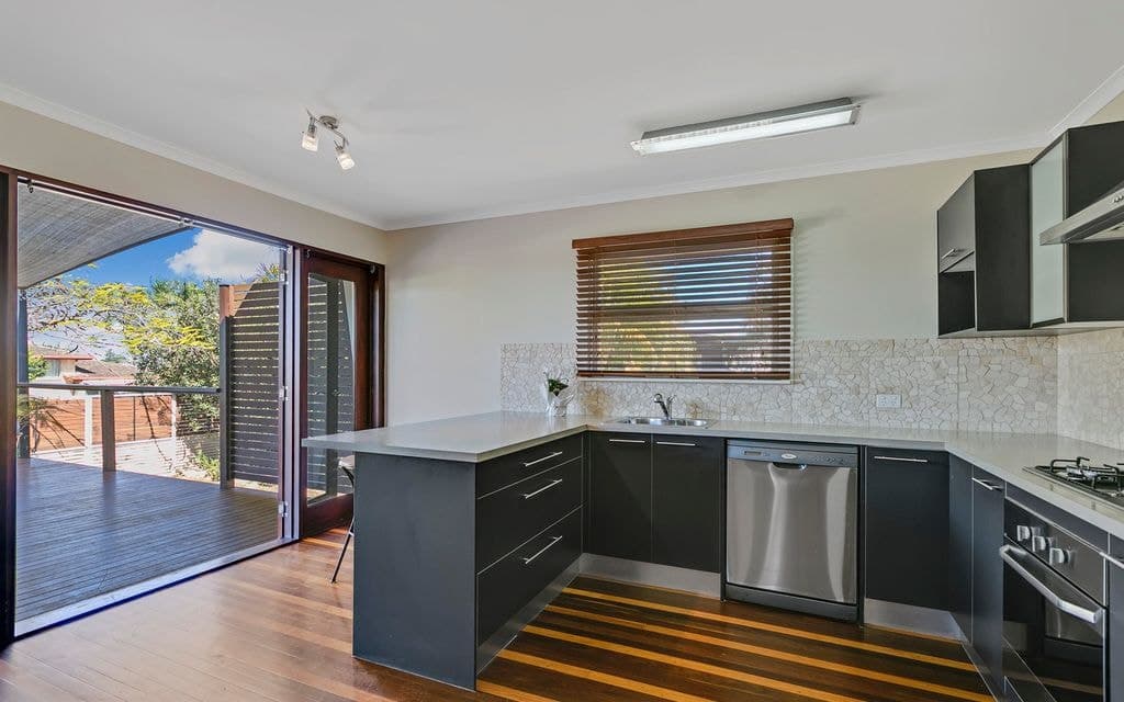 8 Prince Street, CLONTARF QLD 4019, Clontarf - Thumbnail 5