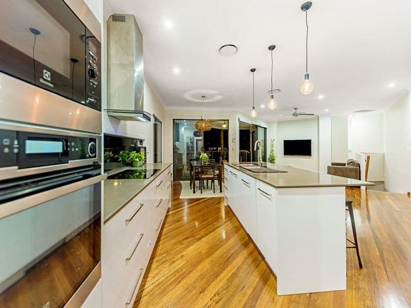 17 John Francis Drive, CARRARA QLD 4211, Carrara - Thumbnail 4