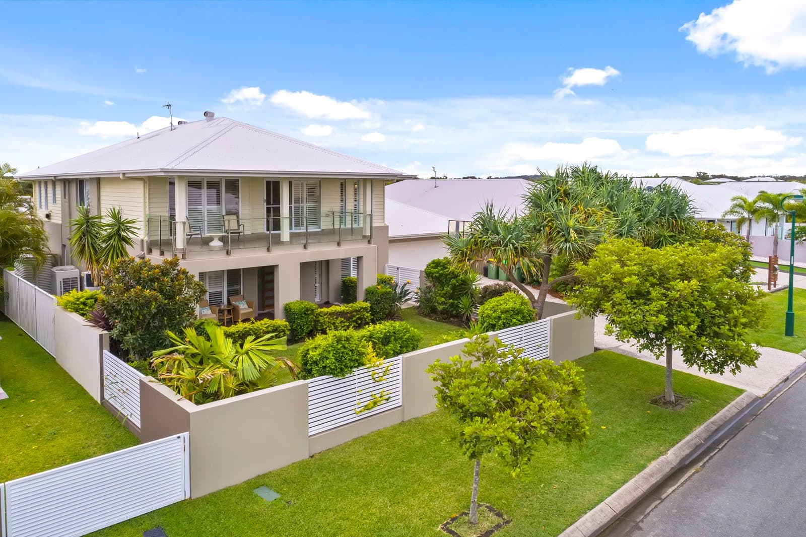 12 Bellanboe Circuit, PELICAN WATERS QLD 4551, Pelican Waters - Thumbnail 2