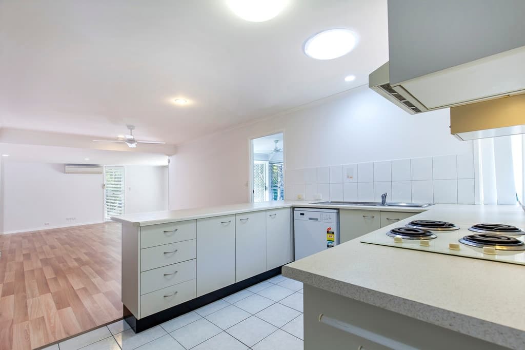 1/16 Lakeshore Avenue, BUDERIM QLD 4556, Buderim - Thumbnail 7