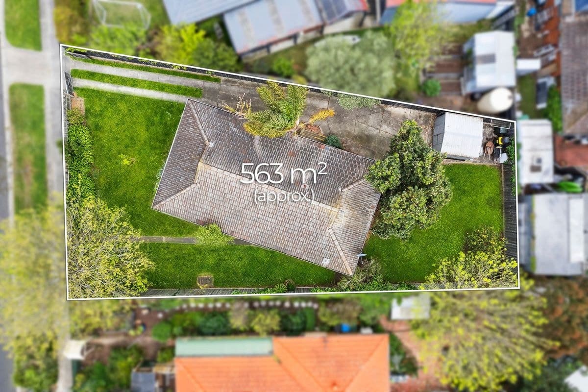 97 Robertson Drive, Mornington, VIC 3931, Australia, Mornington - Thumbnail 2