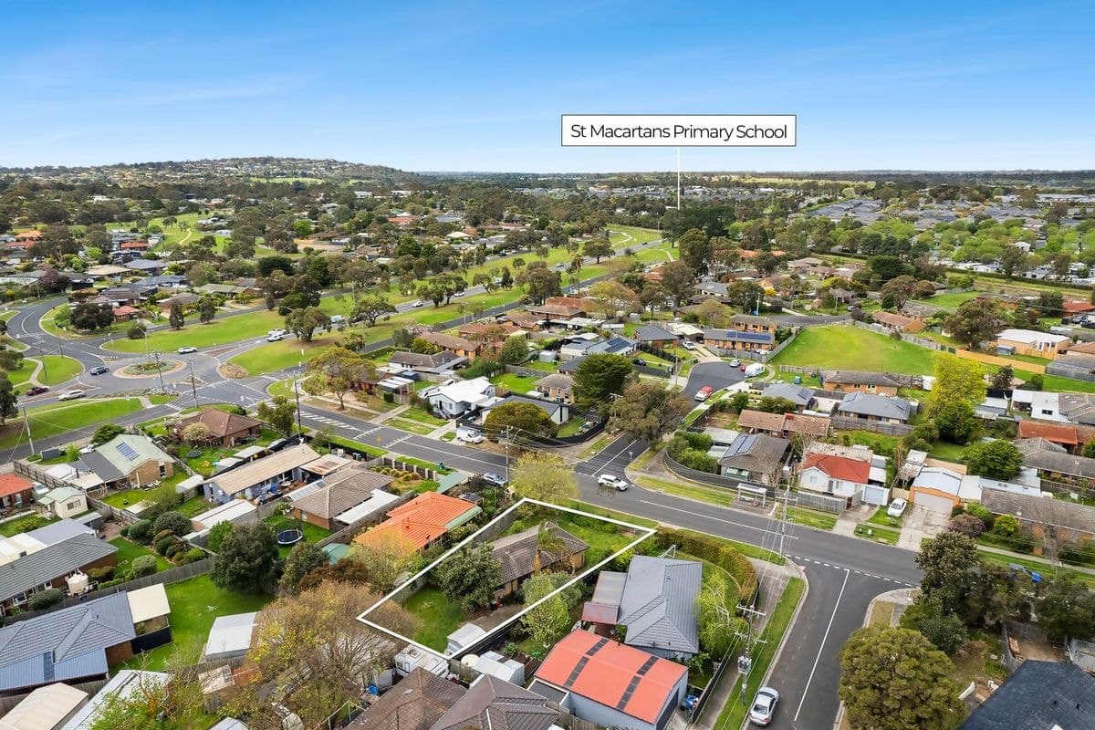97 Robertson Drive, Mornington, VIC 3931, Australia, Mornington - Thumbnail 5
