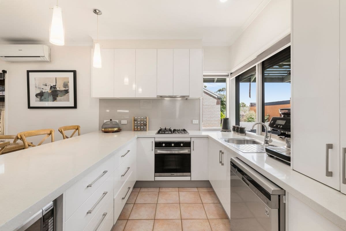 3/6 Beach Grove, Mornington, VIC 3931, Australia, Mornington - Image 1