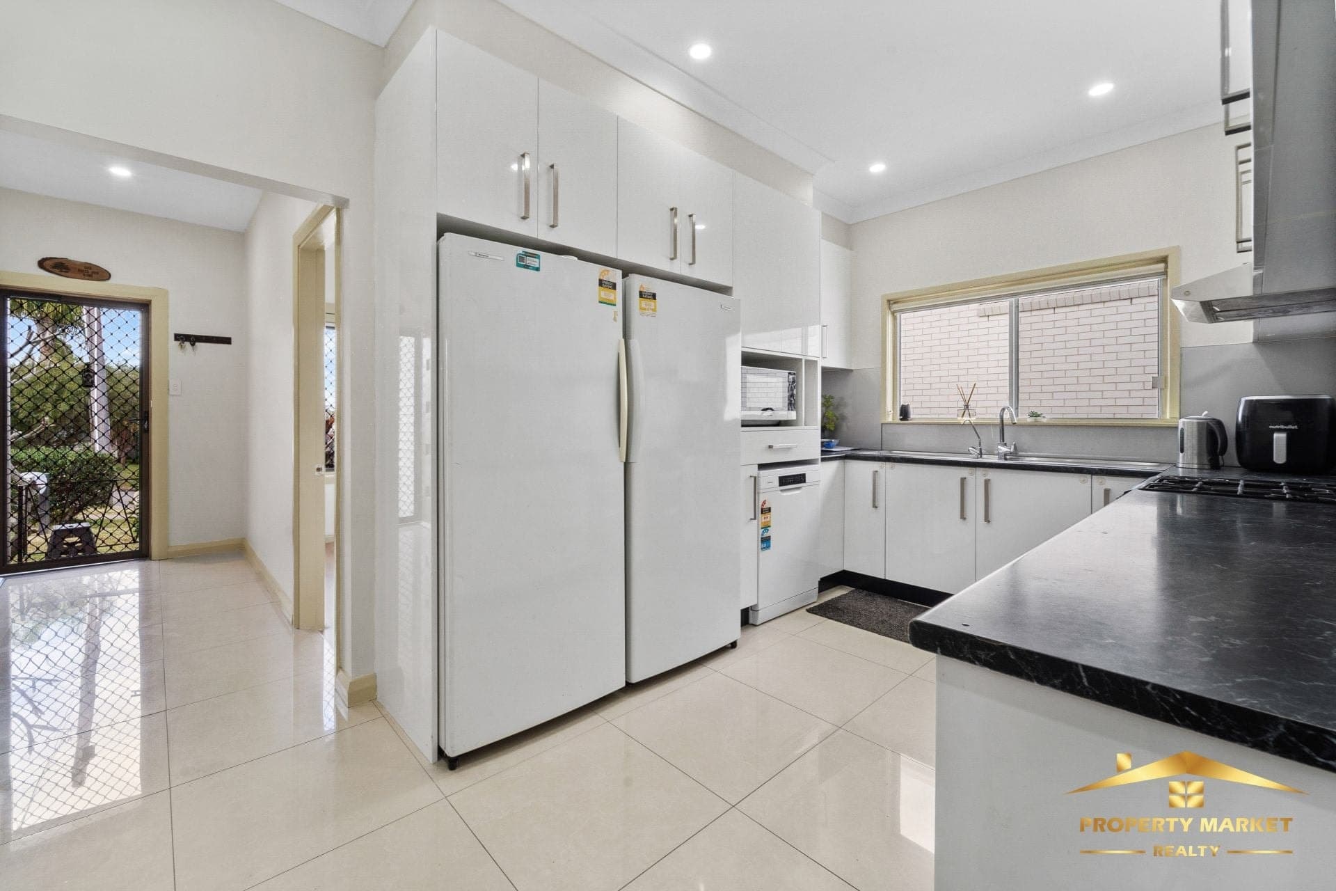 10 Rutland Street Blacktown NSW, Blacktown - Thumbnail 2