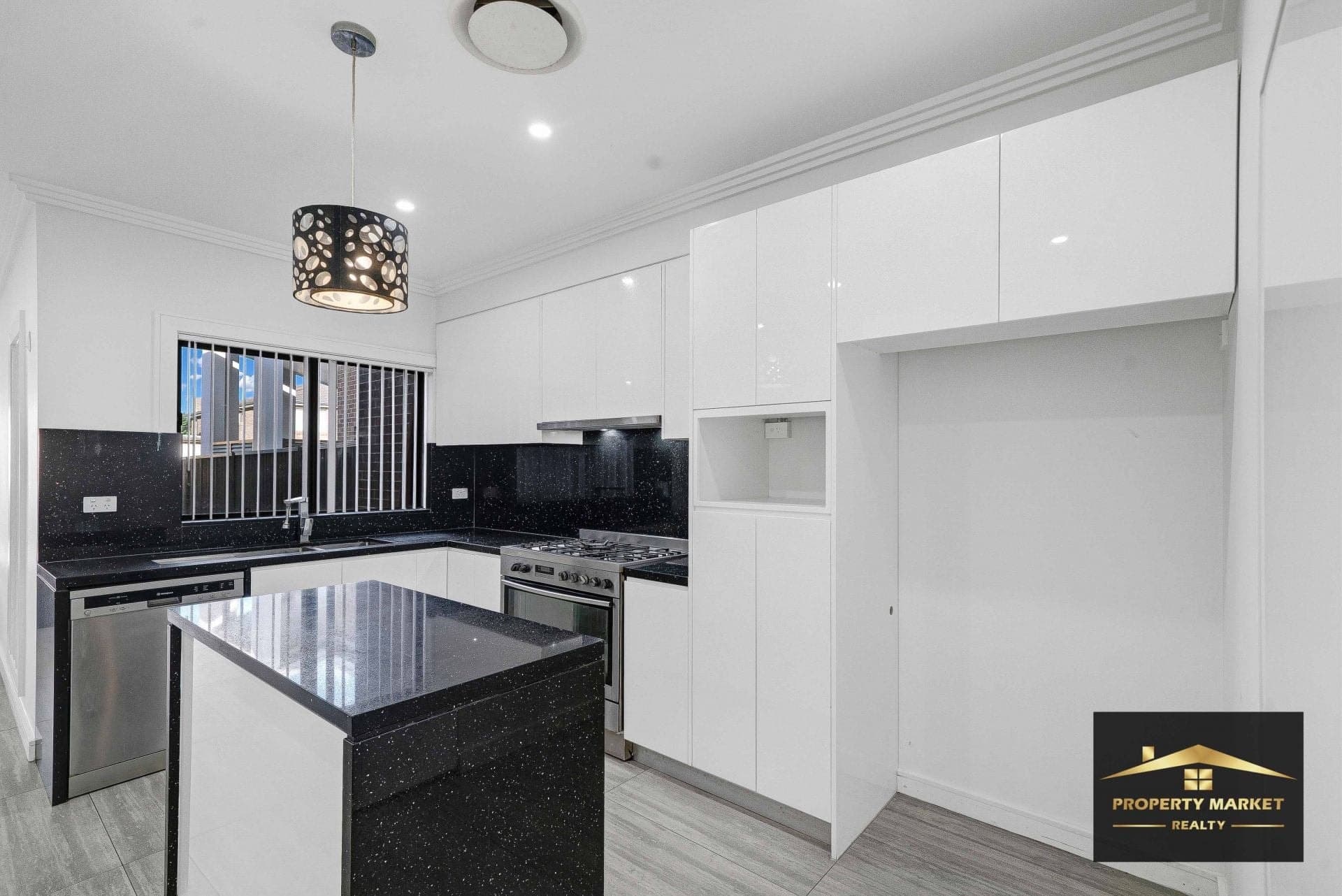 37 The River Road Revesby NSW, Revesby - Thumbnail 7