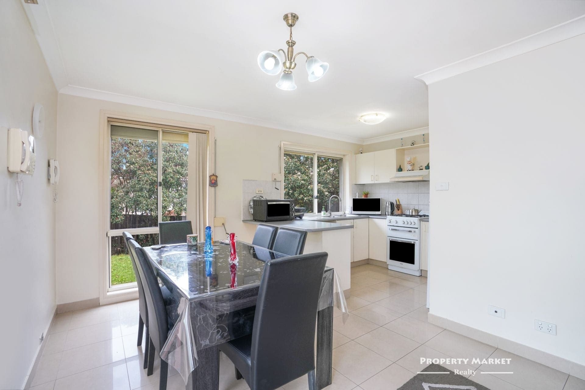5 Nettletree Place Casula NSW, Casula - Thumbnail 5