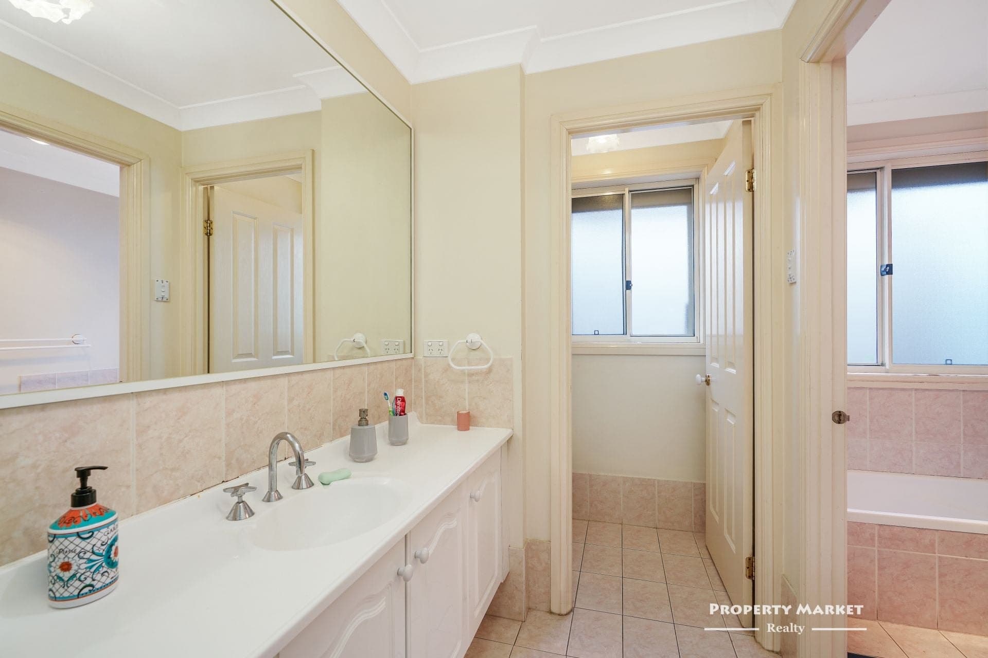 5 Nettletree Place Casula NSW, Casula - Thumbnail 6