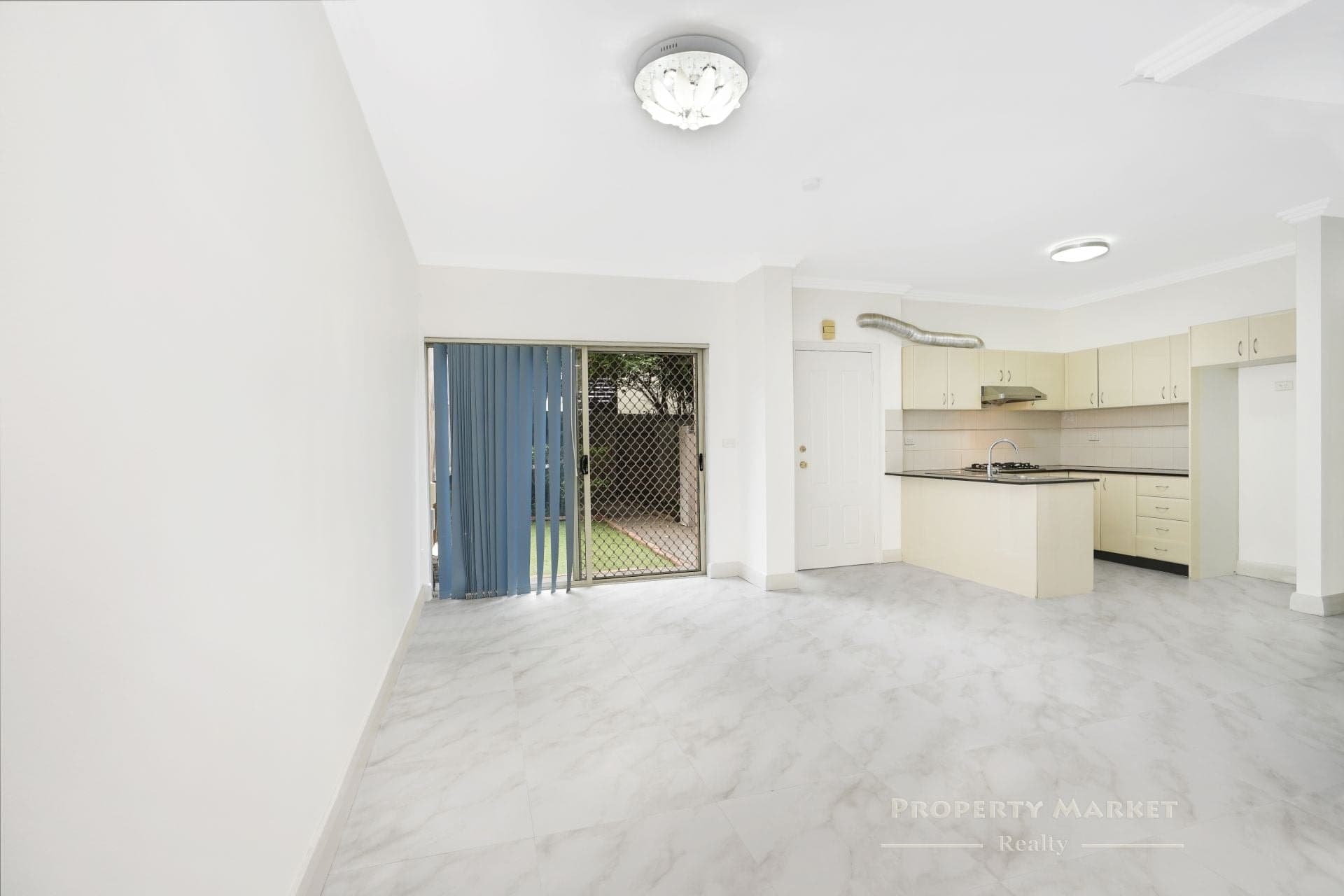 4/317 Blaxcell Street South Granville NSW, South Granville - Thumbnail 2