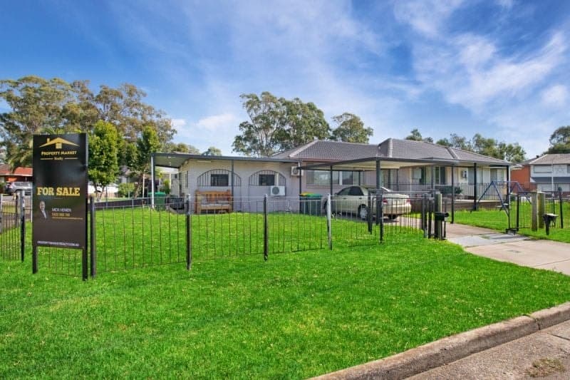 12 Jacaranda Crescent Casula NSW, Casula - Thumbnail 3