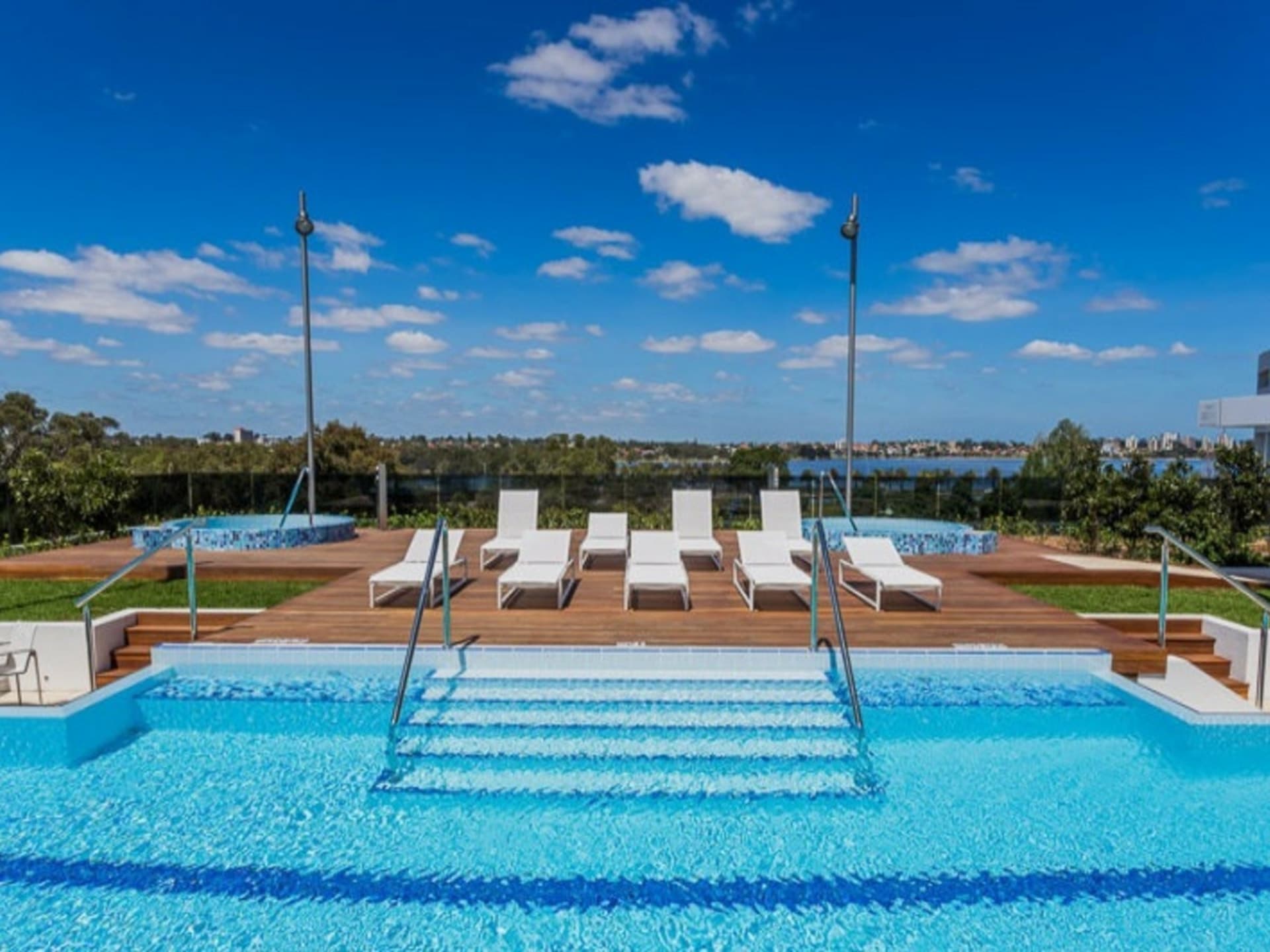 1709B/8 Adelaide Terrace, East Perth, East Perth - Thumbnail 2