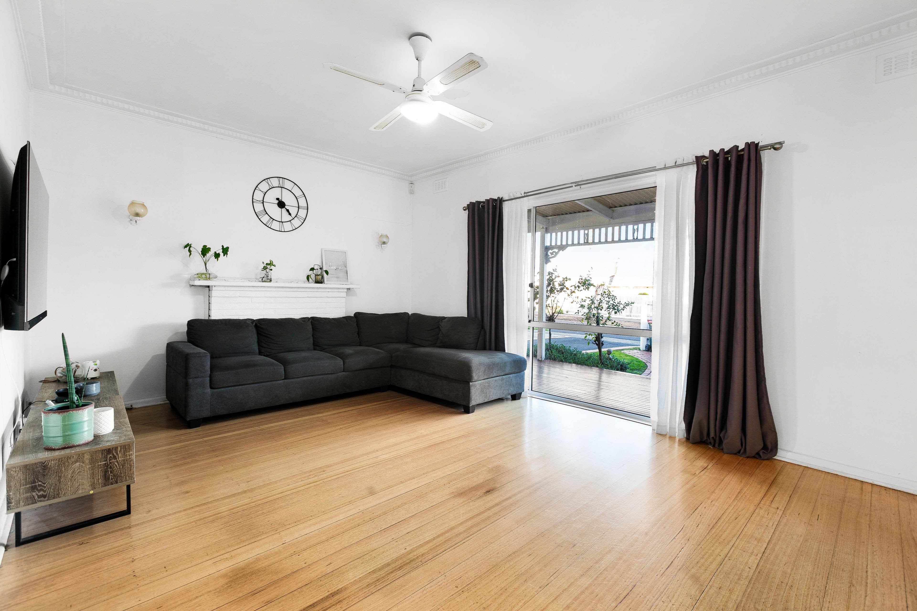 91 Tarana Avenue, Glenroy VIC 3046, Glenroy - Thumbnail 3