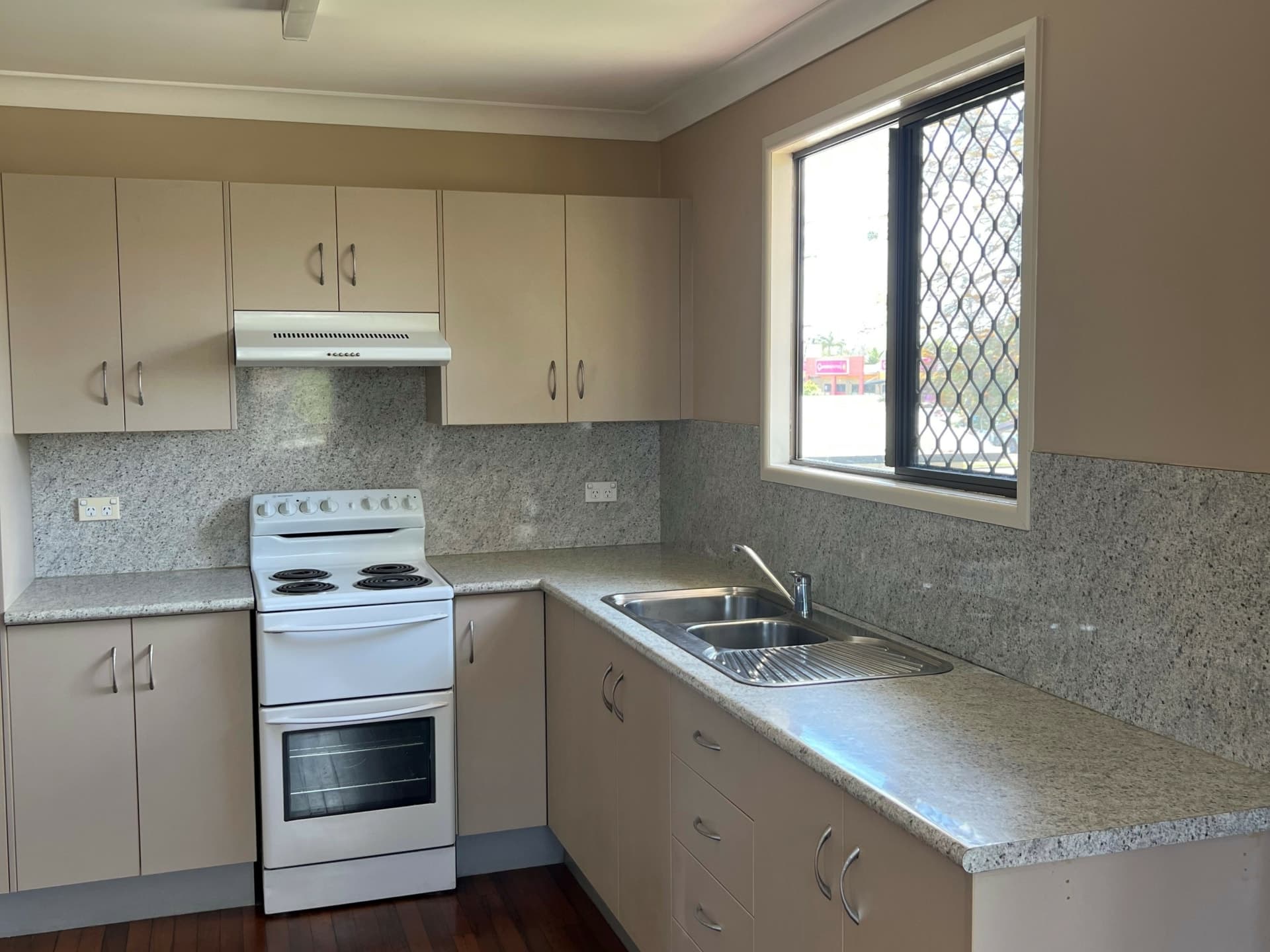 48 Potts Street, Norman Gardens, Norman Gardens - Thumbnail 4