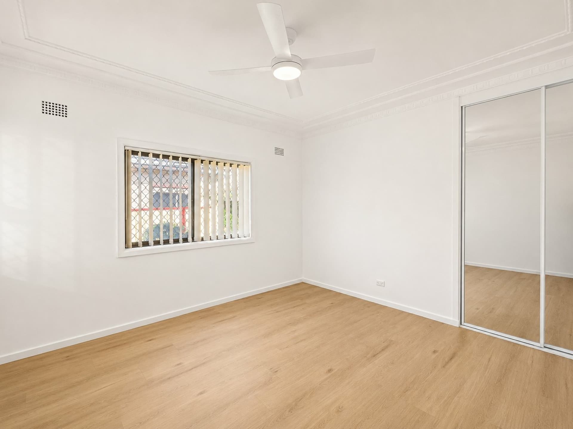 61 Waruda Street Yagoona NSW, Yagoona - Thumbnail 7