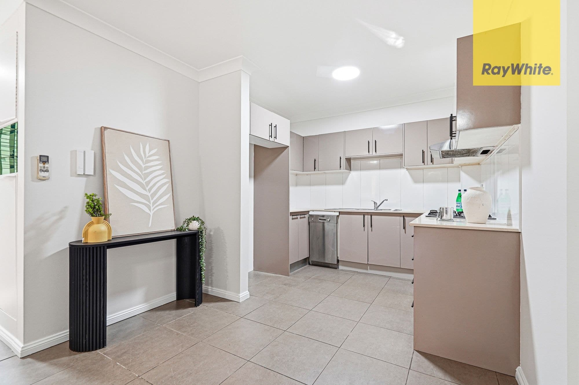 15/2-6 Campbell Street, Parramatta NSW 2150, Parramatta - Thumbnail 4