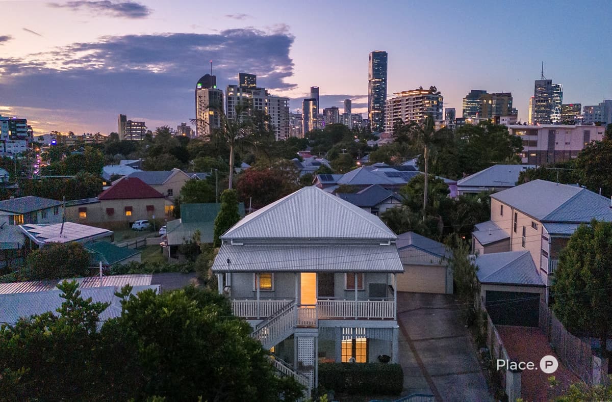 11 Rosina Street, Kangaroo Point - Image 1