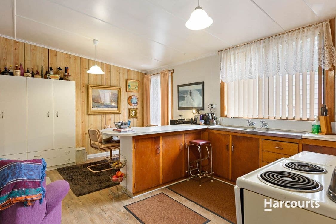 8B Wilsdon Street, QUEENSTOWN, TAS 7467, Queenstown - Thumbnail 3