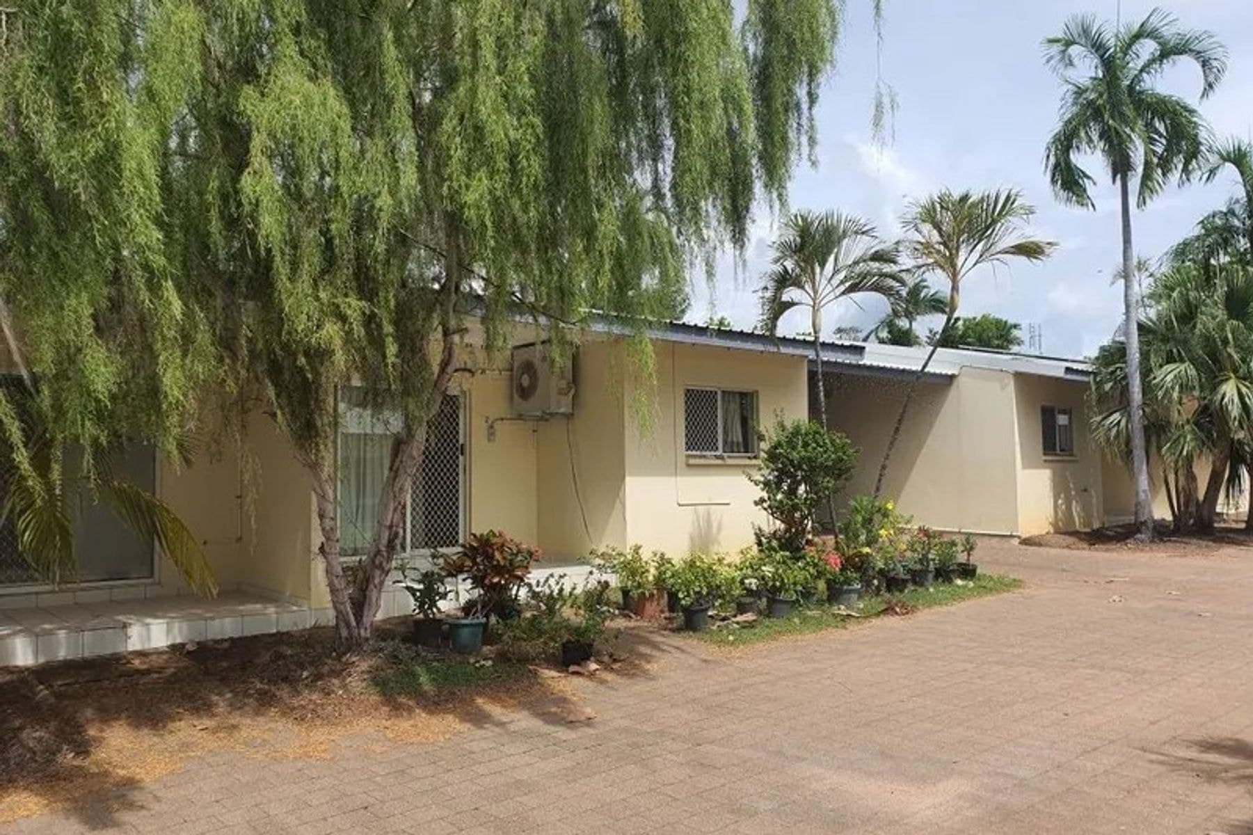 2/15 Undoolya Street, Tiwi NT 0810, Tiwi - Image 1