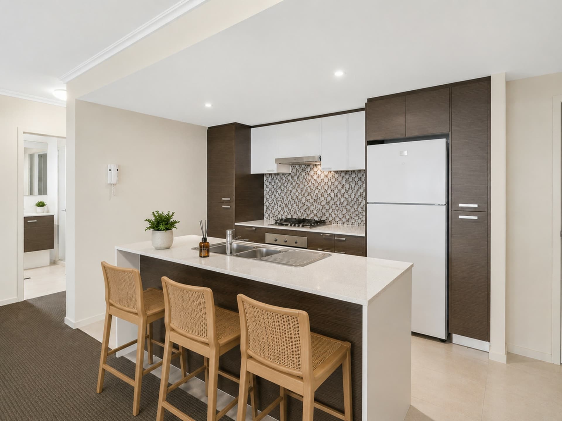 6 Lorikeet/154 Musgrave Avenue, Southport, Southport - Thumbnail 6