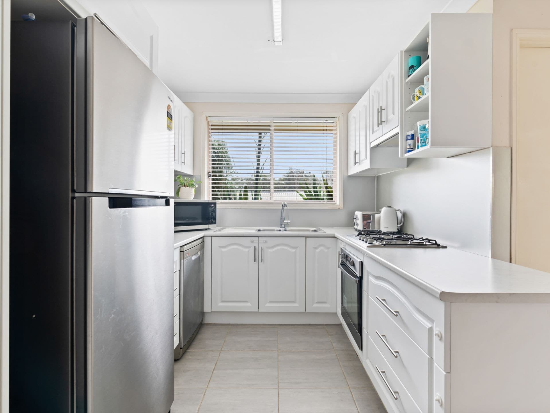 29 Barega Close, Buff Point, Buff Point - Thumbnail 3