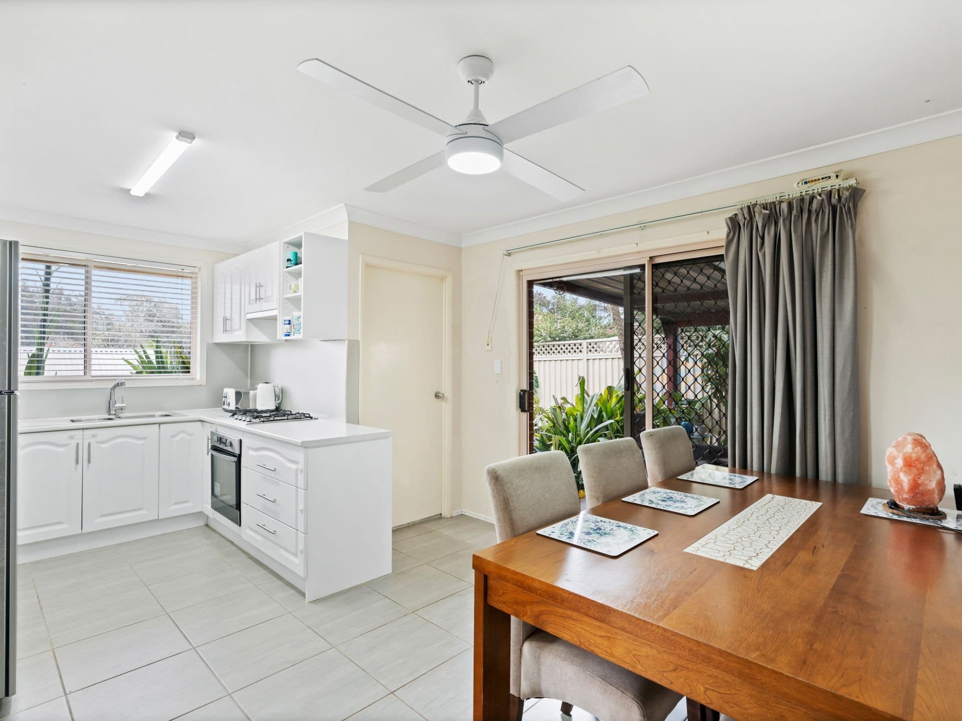 29 Barega Close, Buff Point, Buff Point - Thumbnail 4