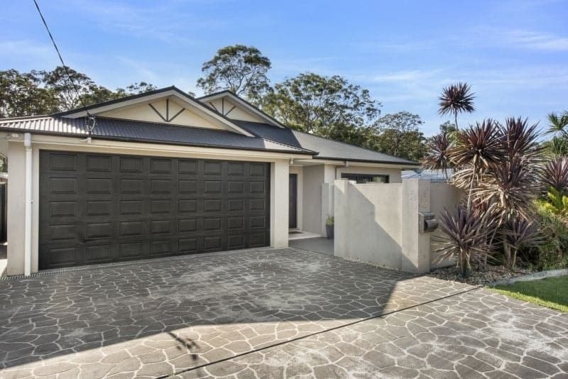 17 Trevally Avenue, Chain Valley Bay NSW, Chain Valley Bay - Thumbnail 2
