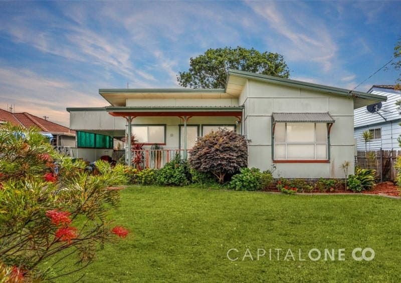 12 Glenlake Avenue, TOUKLEY, Toukley - Thumbnail 2