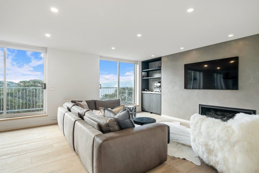 20/11 Schuss Street, Falls Creek - Thumbnail 2