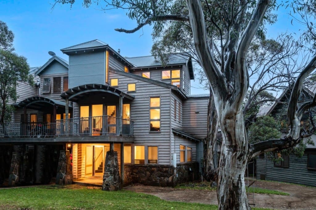 11 Halter Lane, Dinner Plain - Image 1
