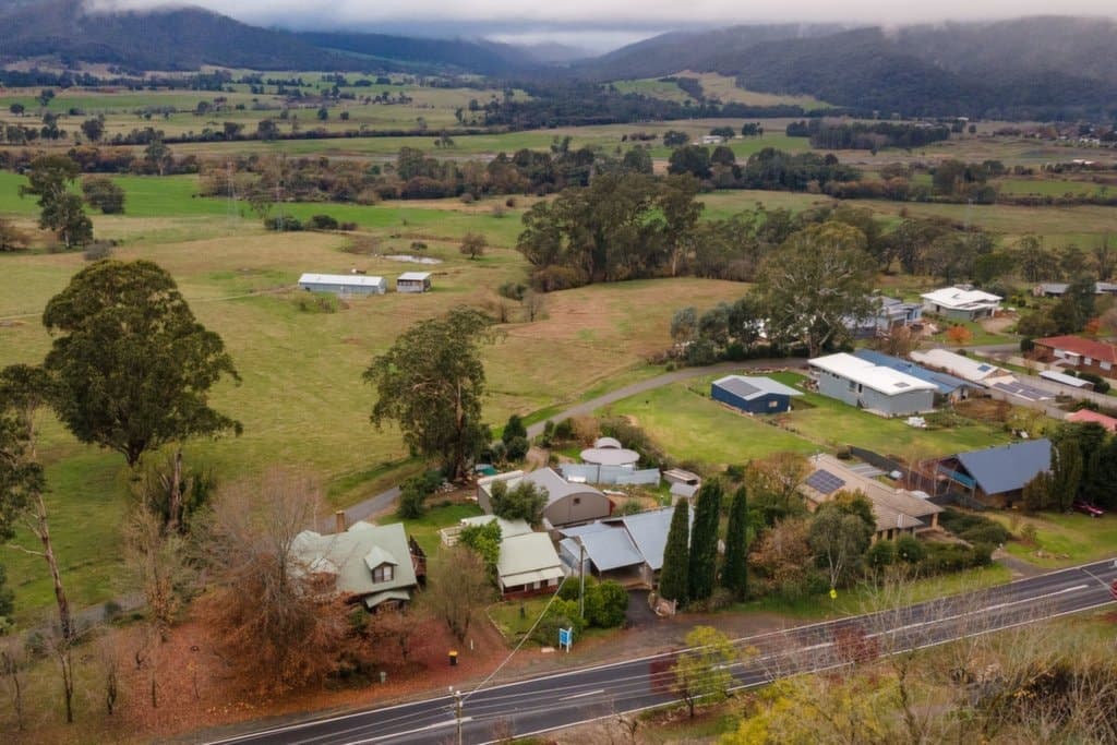 7751 Kiewa Valley Highway, Tawonga South - Thumbnail 4
