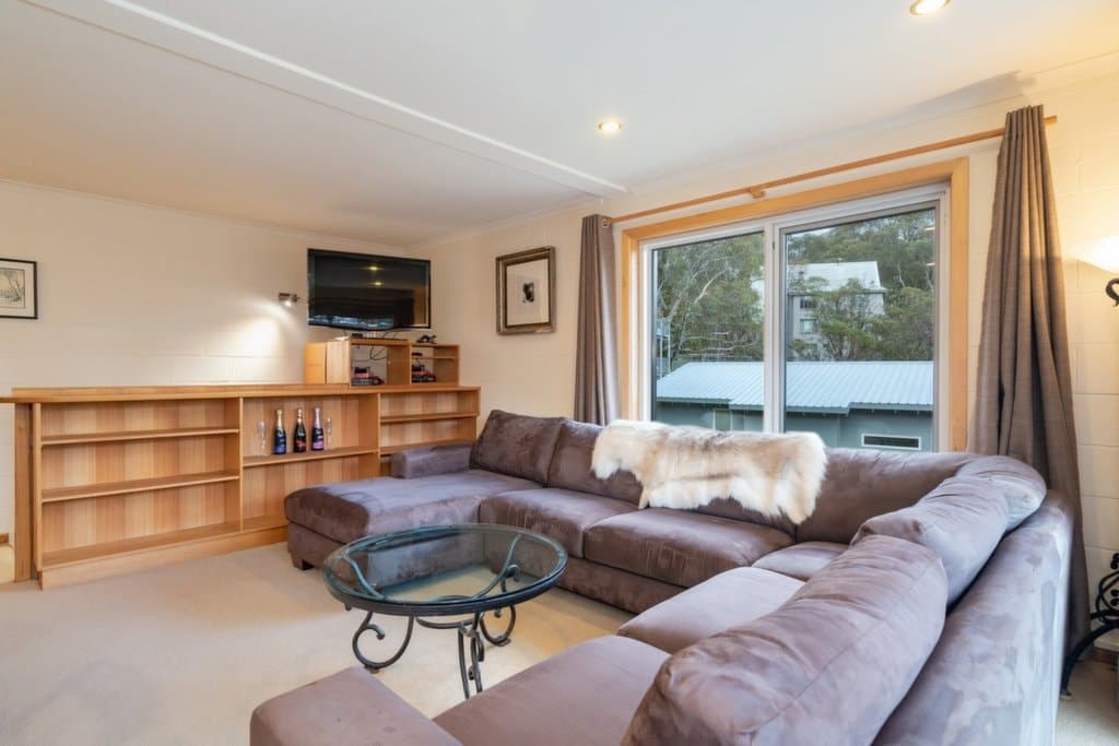 5 & 5A/4 Telemark Street, Falls Creek - Thumbnail 3