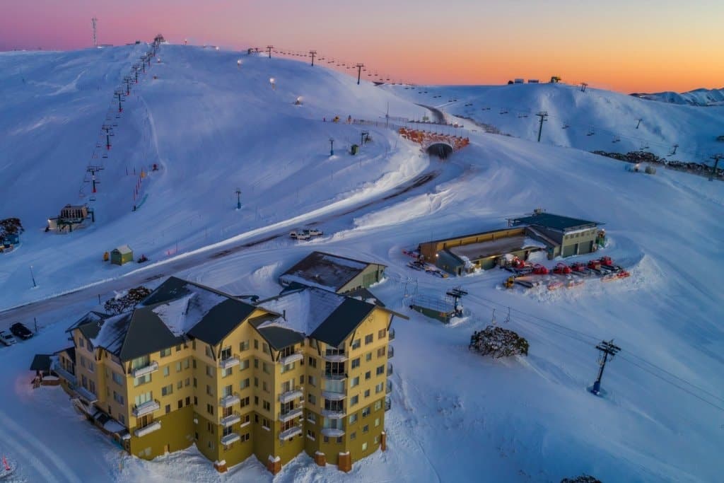 25 Great Alpine Road, Mount Hotham - Thumbnail 2