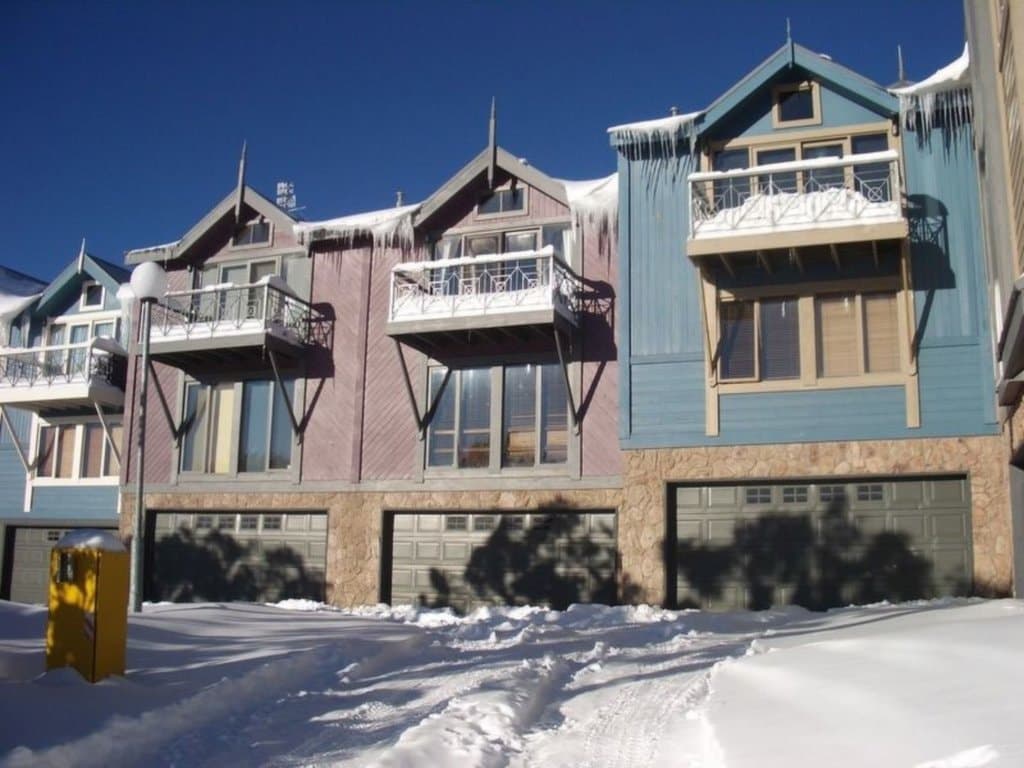 2 Rangers, Mount Hotham - Thumbnail 2