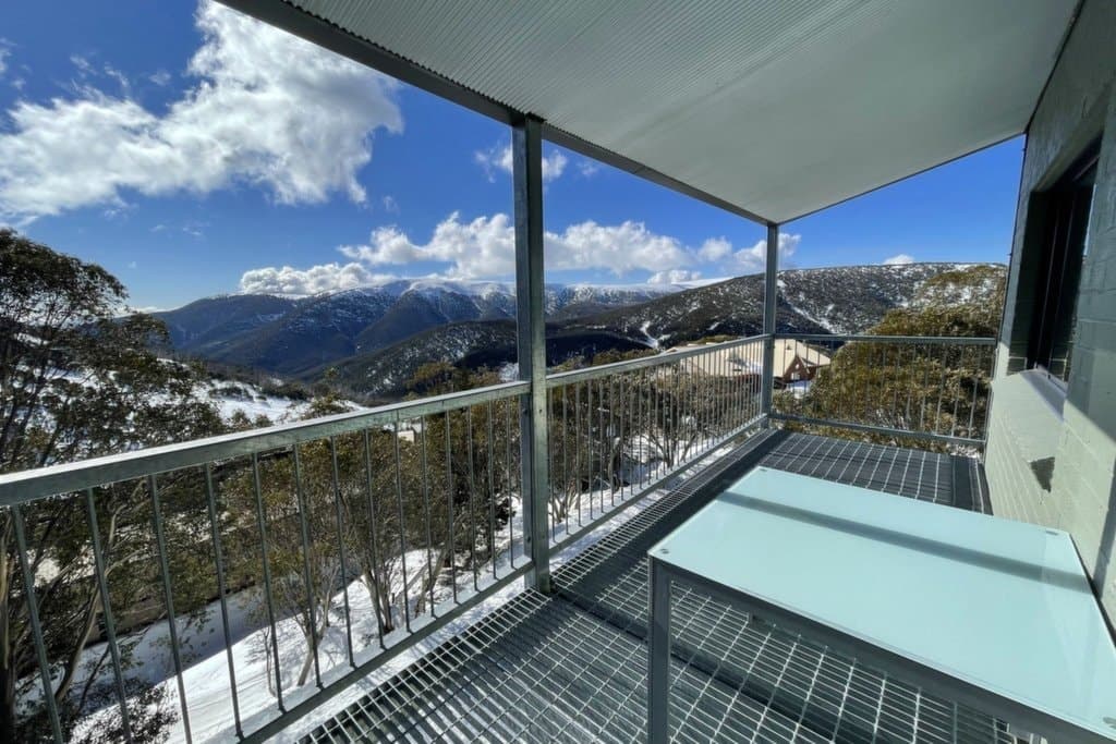 15/11 Schuss Street, Falls Creek - Image 1