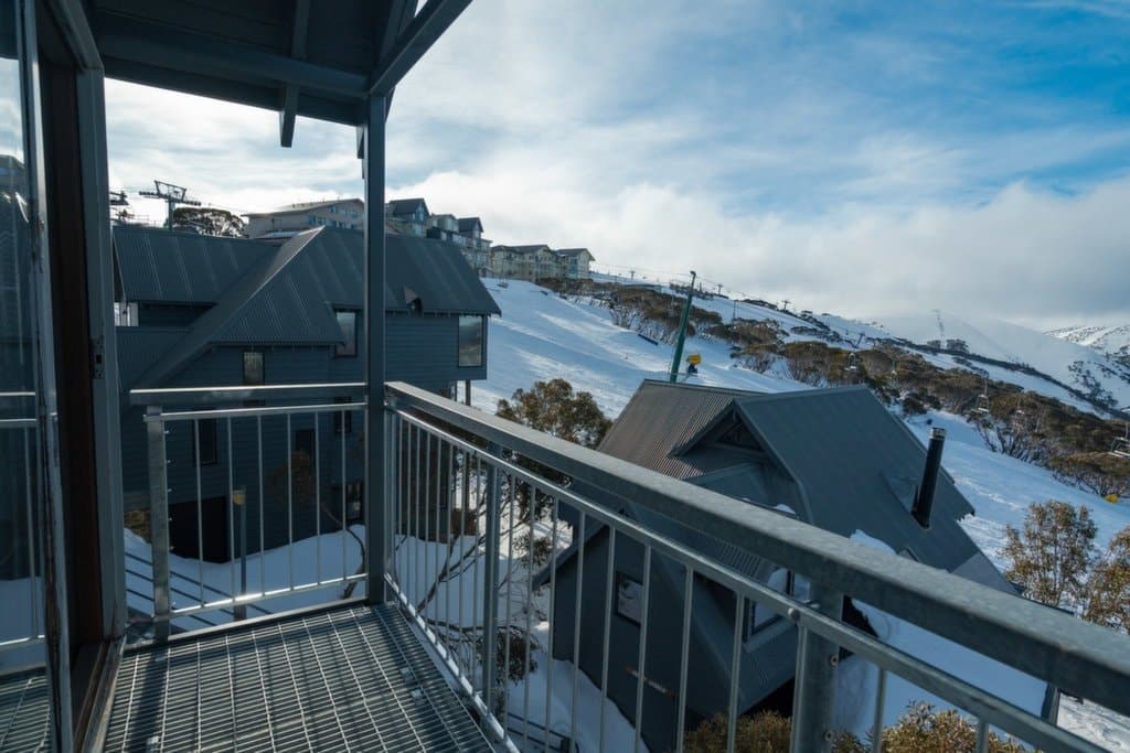Twirligig Hot Plate Drive, Mount Hotham - Thumbnail 3