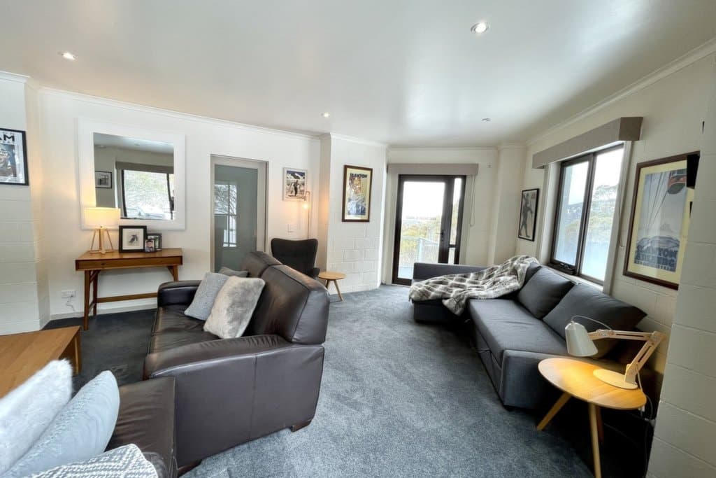 8/11 Schuss Street, Falls Creek - Thumbnail 6