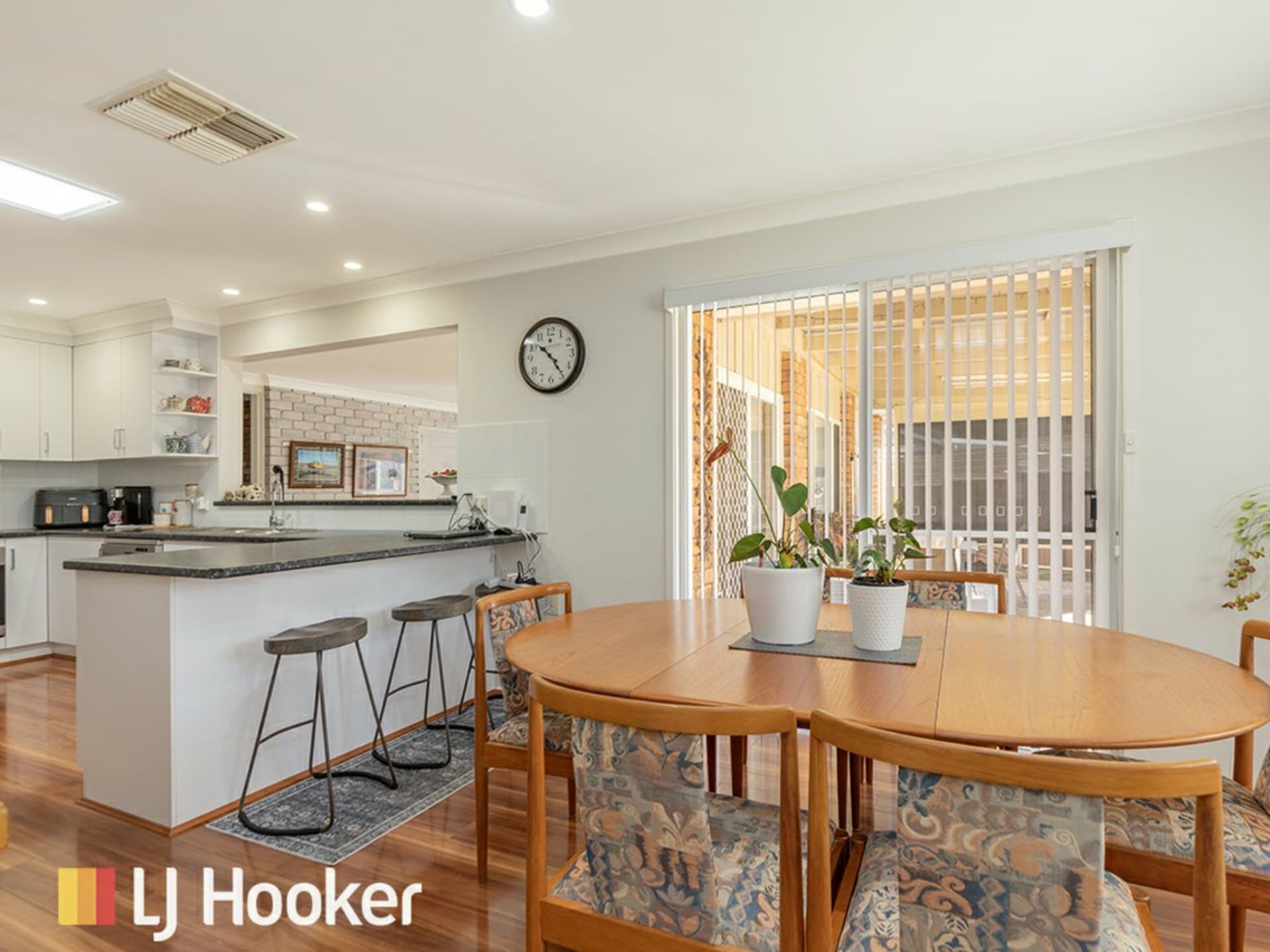8 Camira Crescent, Hillvue, Hillvue - Thumbnail 3