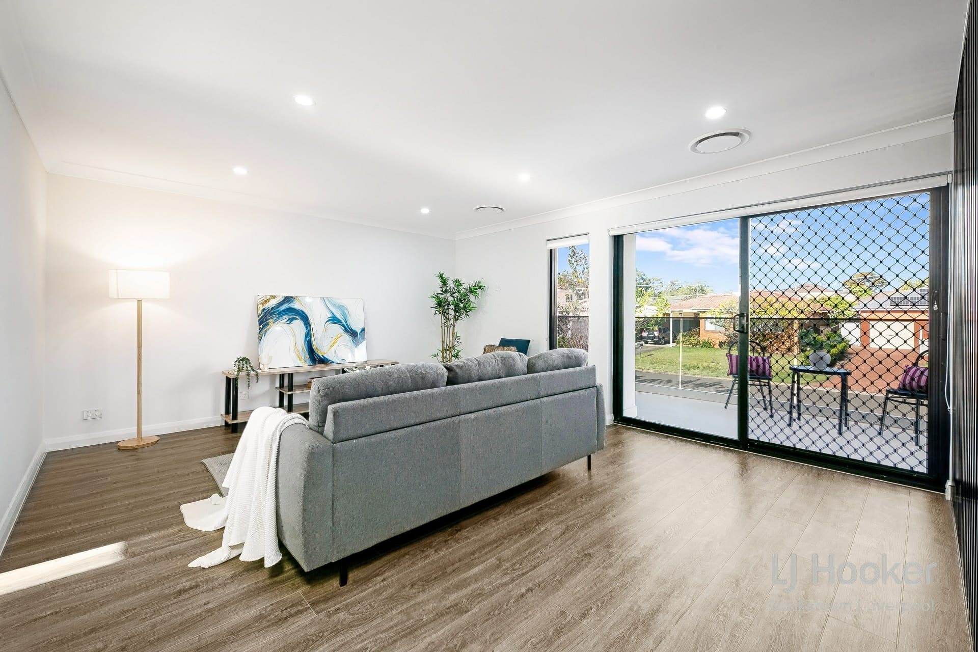 6 Crucie Avenue, Bass Hill, Bass Hill - Thumbnail 6