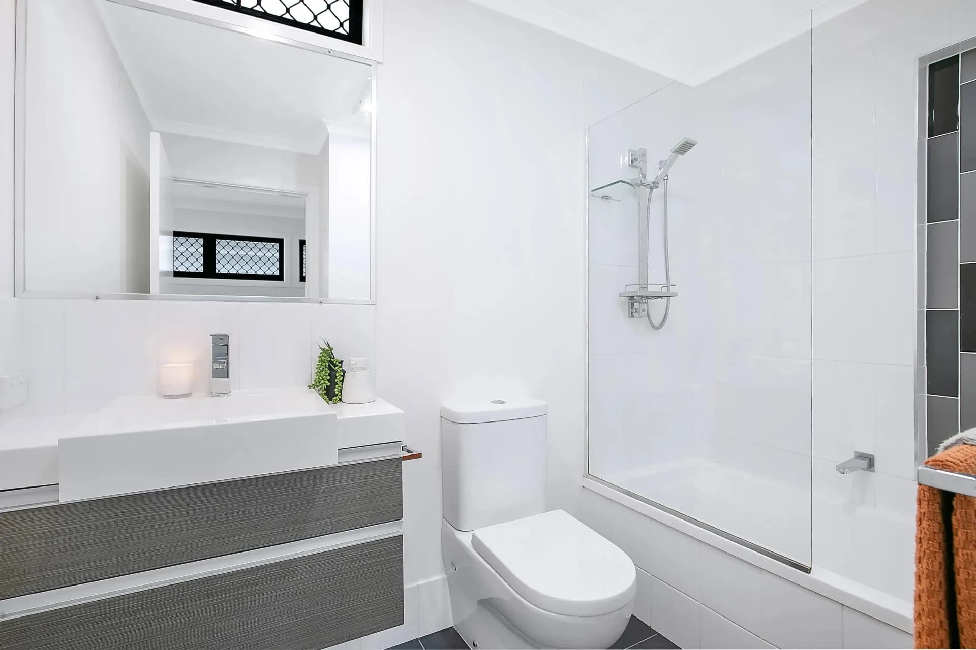13 Wattle Avenue, Carina, QLD, Carina - Thumbnail 4