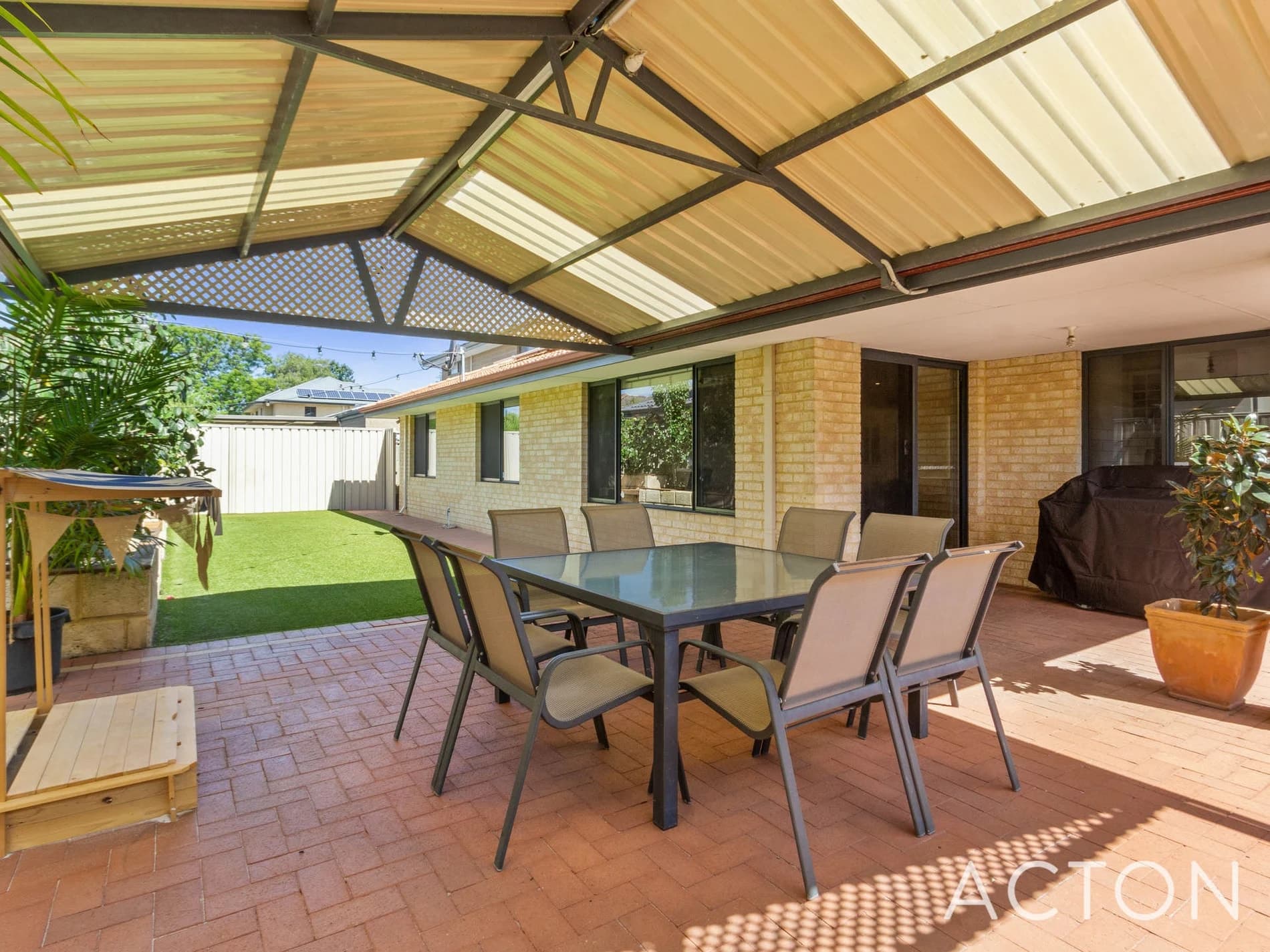 6/27 Falkirk Avenue, MAYLANDS WA 6051, Bedford - Image 1