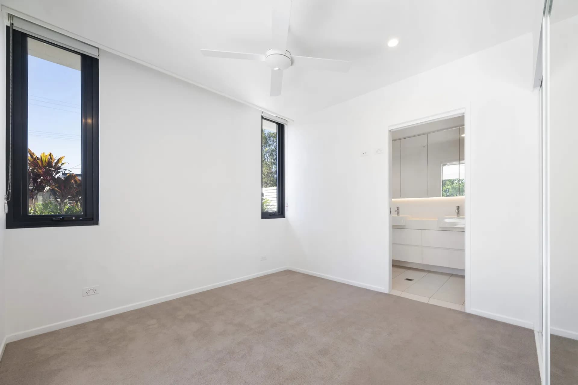Unit 1005/123 Cavendish Road, Coorparoo, QLD, Coorparoo - Thumbnail 4