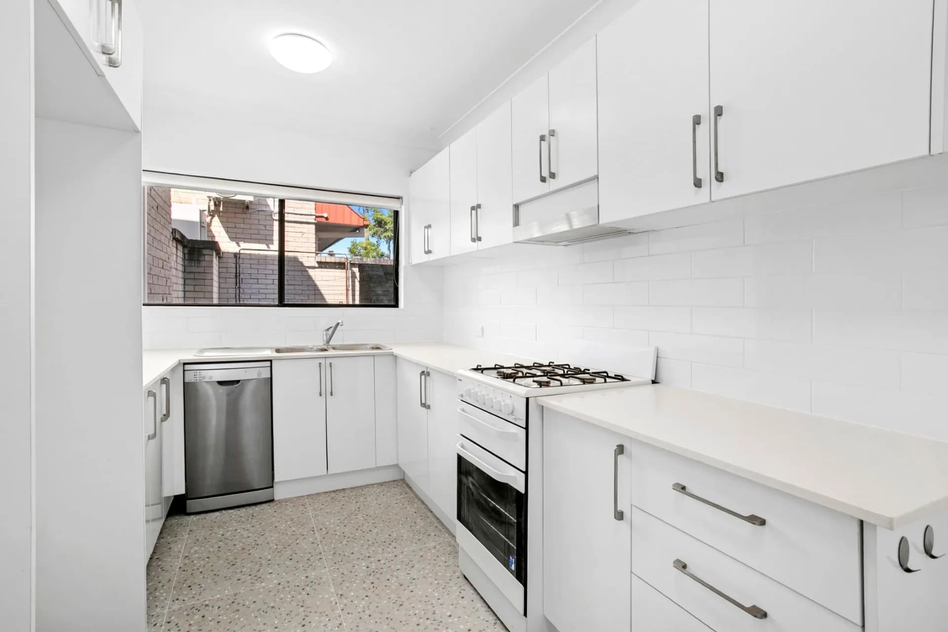 1/25 Pacific Street, Manly, NSW, Manly - Thumbnail 3