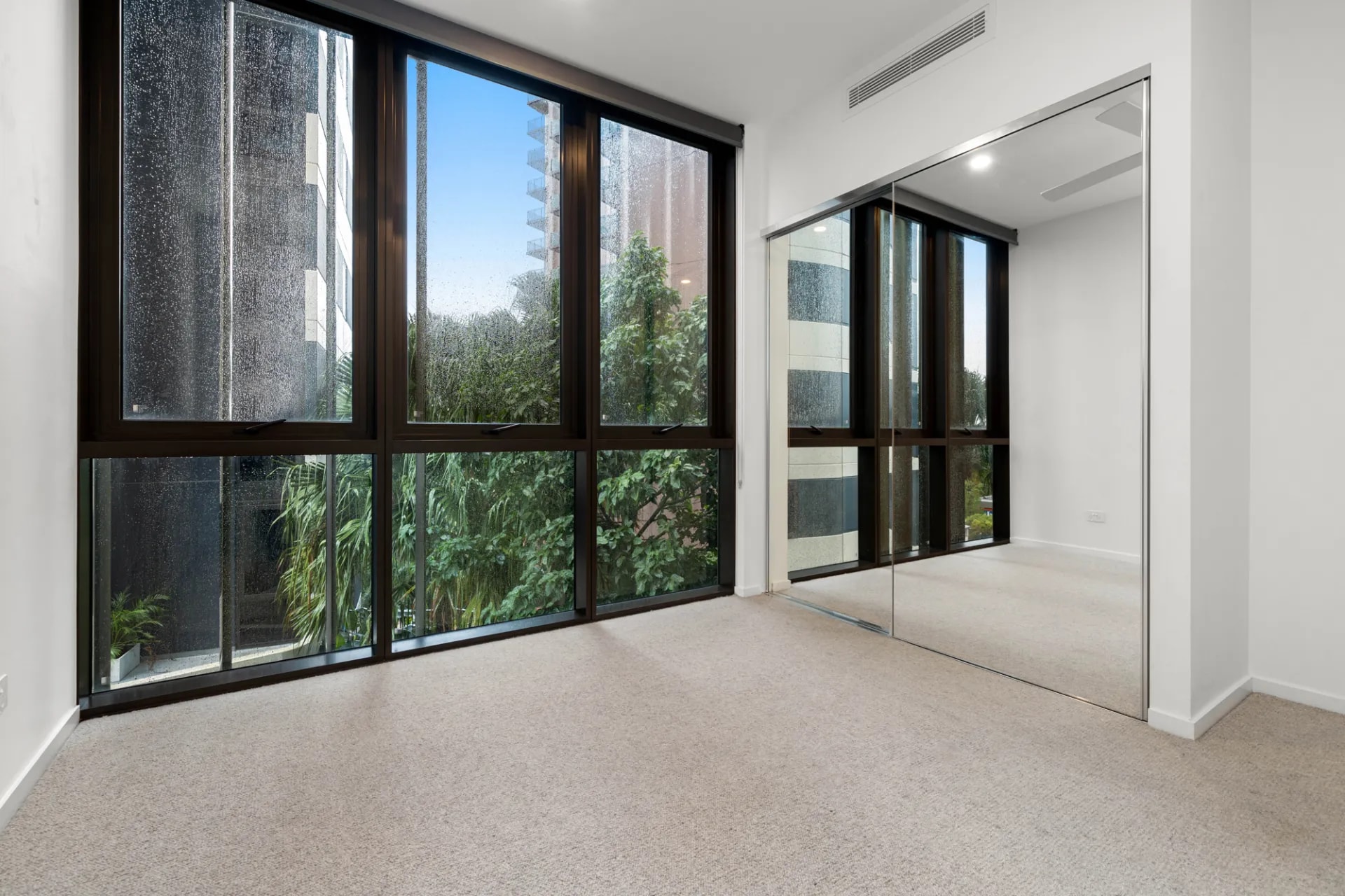 50303/21 Mollison Street, South Brisbane, QLD, South Brisbane - Thumbnail 6