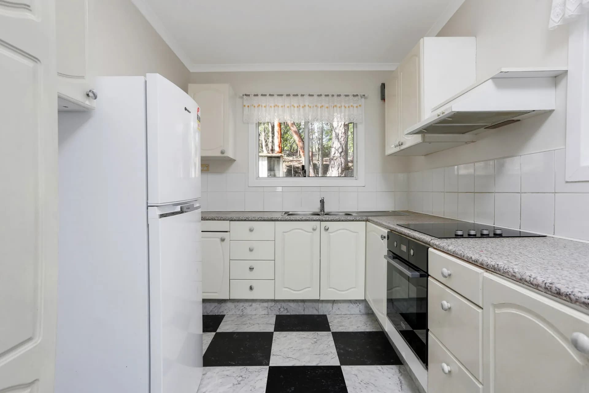 6 Thomas Road, Galston, NSW, Galston - Thumbnail 2