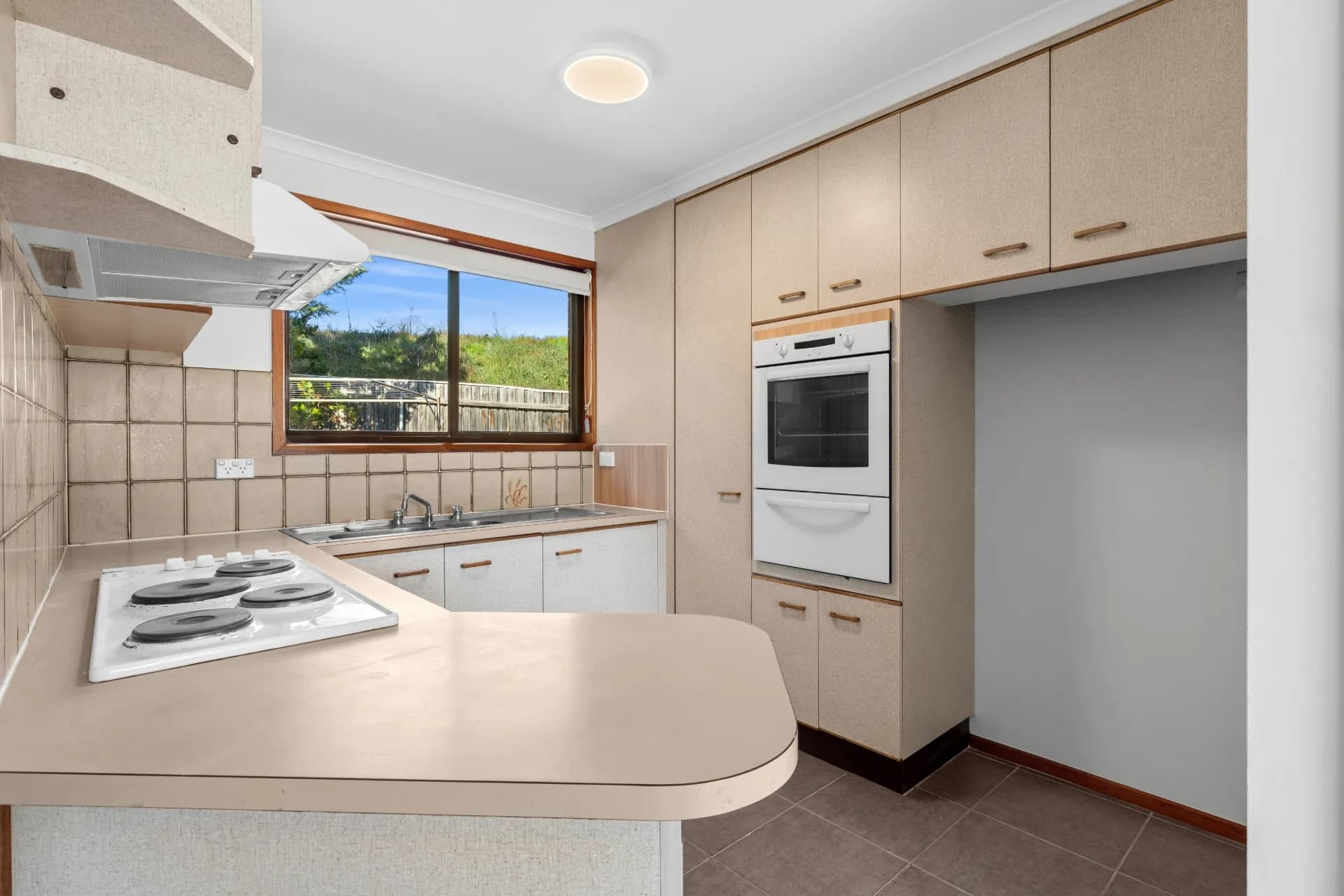 2/22 Southbar Road, Karabar, NSW, Karabar - Thumbnail 2